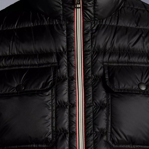 Moncler Douret Short Down Jacket Black Goose Down Puffer Authentic Hooded - Picture 3 of 15